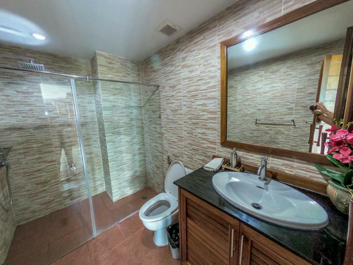 Khanom Sea Breeze Apartment Exterior photo
